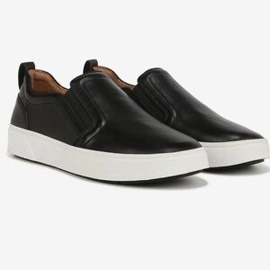 Vionic Kimmie Slip On Sneakers 6.5 Black NWT